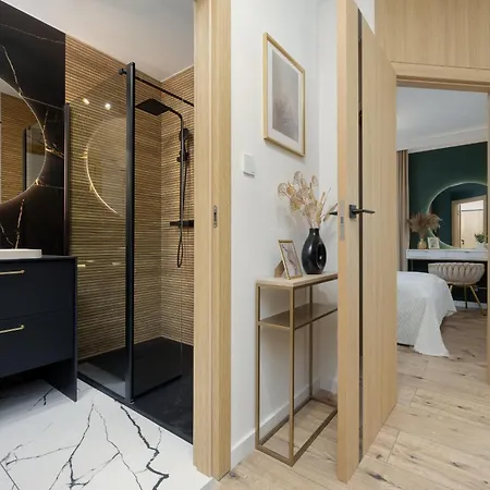 Elegant Herbu Oksza With Parking By Renters 公寓